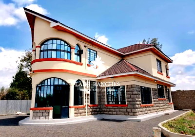 5-Bed All Ensuite Townhouse on Quarter Acre - 6km from Nanyuki Mall