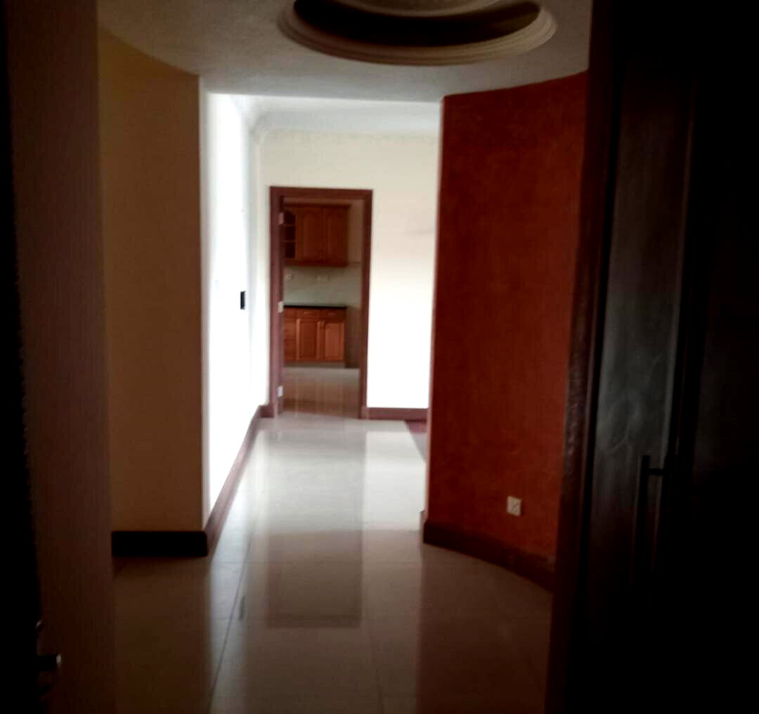 3BR Riverside Apartment with Staff Quarters & Parking