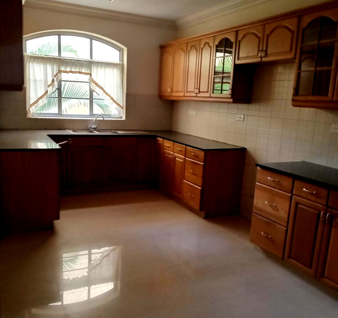 3BR Riverside Apartment with Staff Quarters & Parking