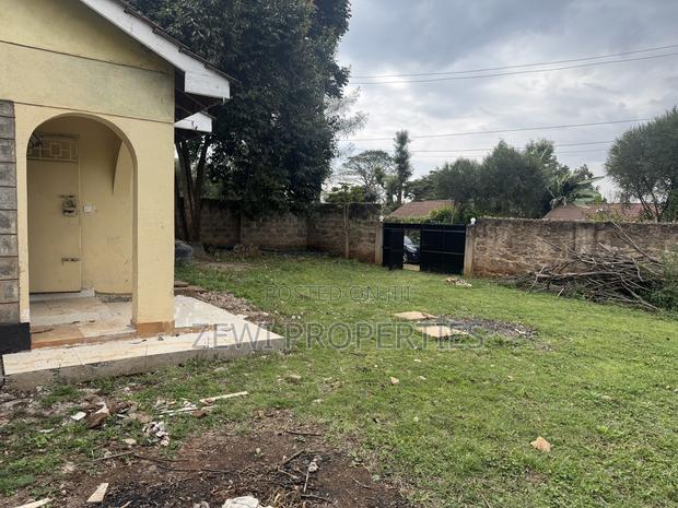 3bdrm Bungalow in Oluulua for sale