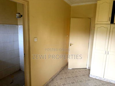 3bdrm Bungalow in Oluulua for sale - Image 15