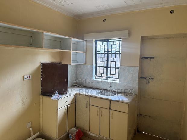 3bdrm Bungalow in Oluulua for sale