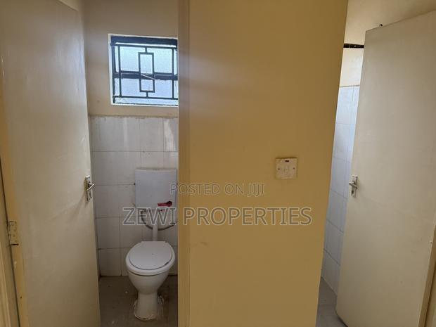 3bdrm Bungalow in Oluulua for sale