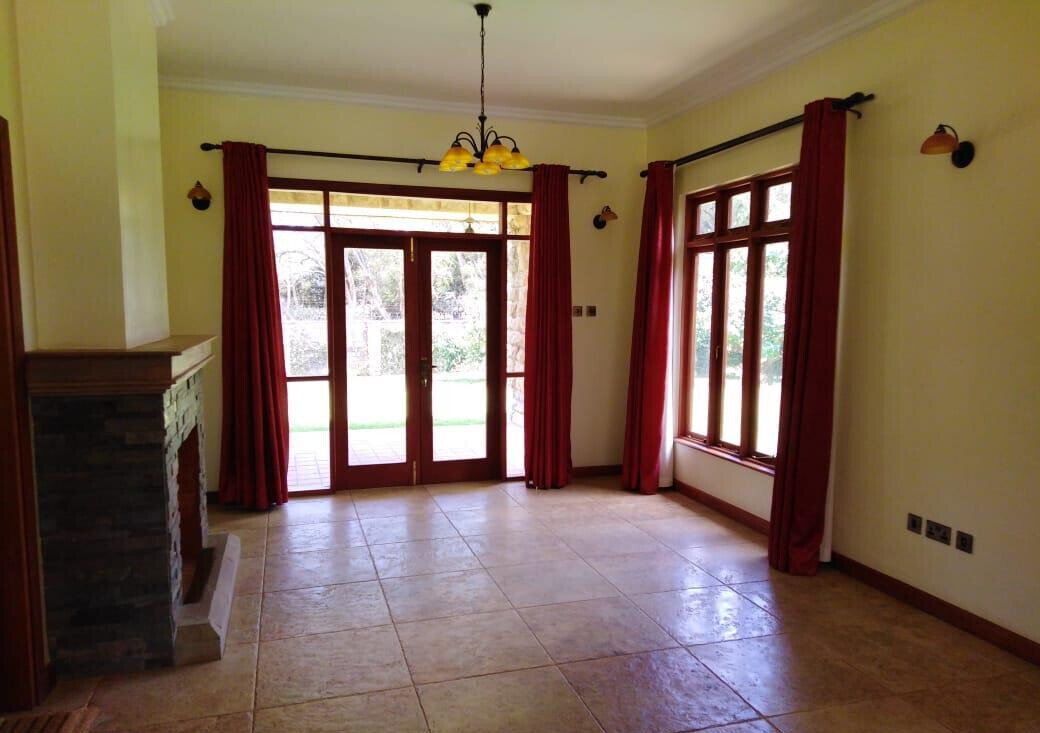 Rustic 5-Bed Townhouse with Pool & Gypsum Ceilings – Karen