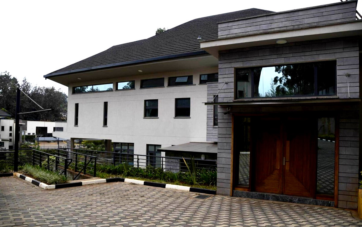 5BR Smart Townhouse with Cinema, Gym & Sauna - Lower Kabete
