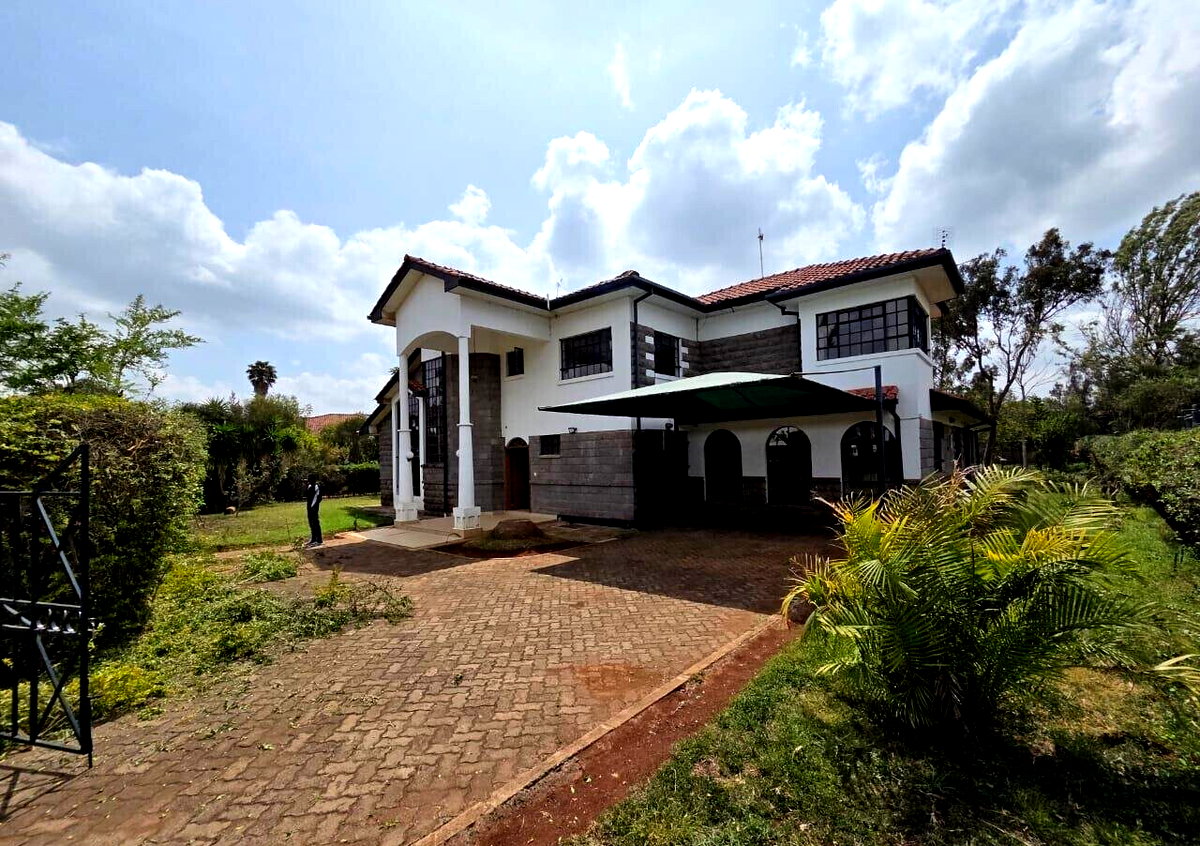 5-Bed Townhouse on Half-Acre Near Rubius & Nairobi Academy – Karen