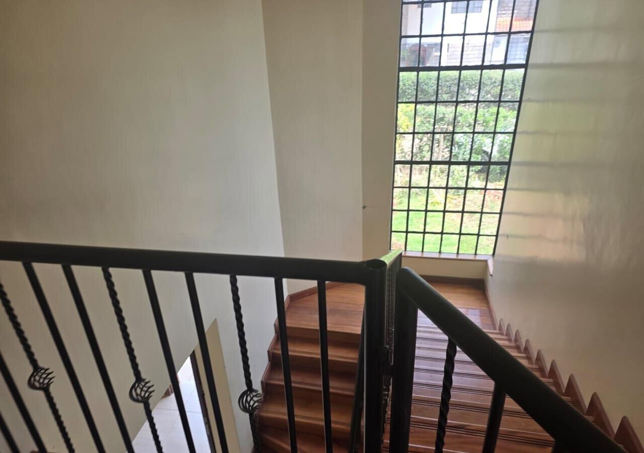 5-Bed Townhouse on Half-Acre Near Rubius & Nairobi Academy – Karen
