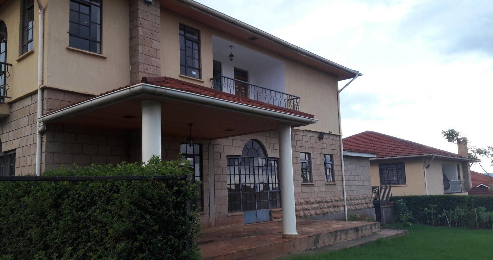 4BR All-Ensuite Townhouse with Fireplace & Pool – Peponi, Nairobi