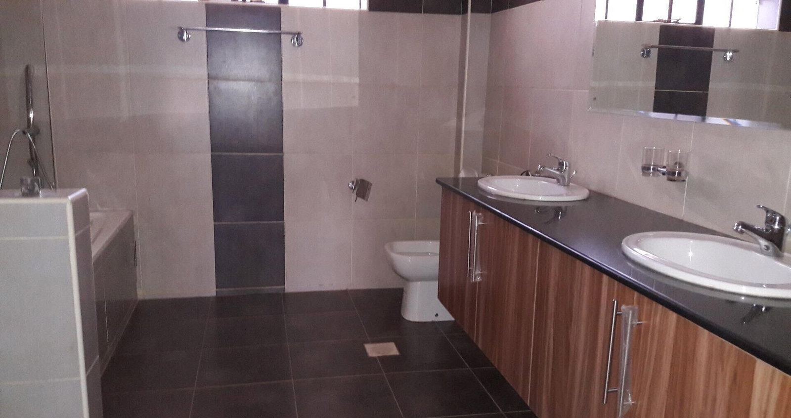 4BR All-Ensuite Townhouse with Fireplace & Pool – Peponi, Nairobi