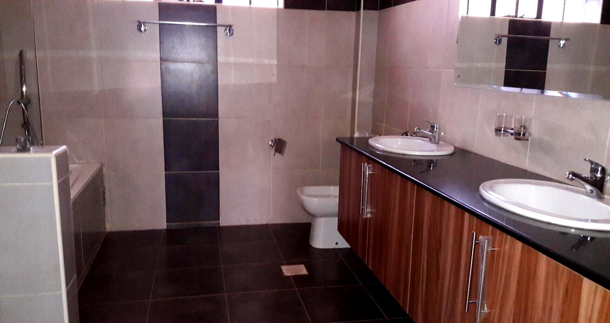 4BR All-Ensuite Townhouse with Fireplace & Pool – Peponi, Nairobi
