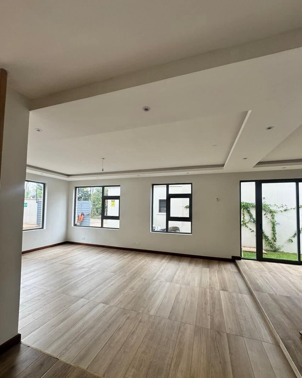 6-Ensuite Townhouse with Rooftop Lounge & Gym - Lavington