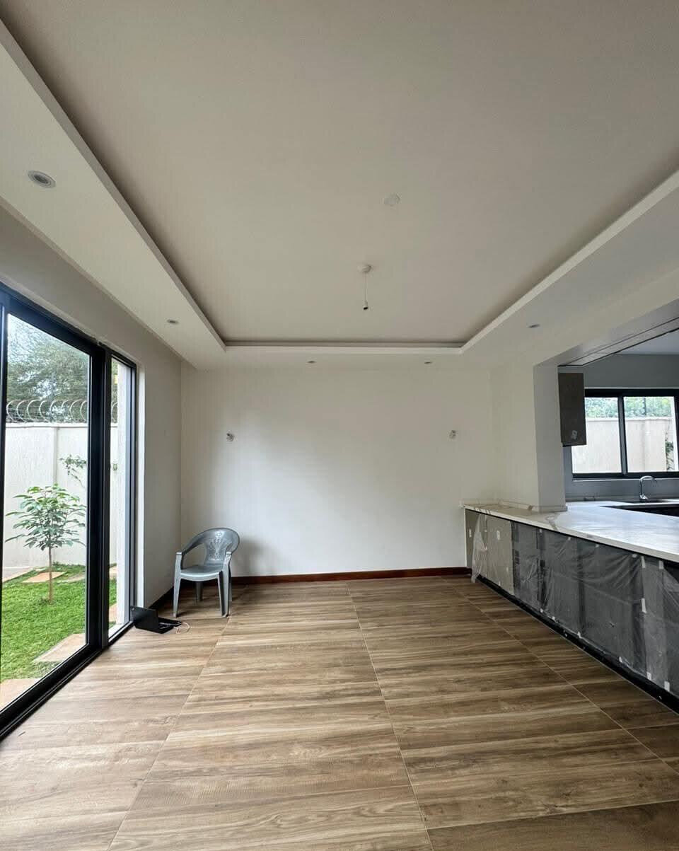 6-Ensuite Townhouse with Rooftop Lounge & Gym - Lavington