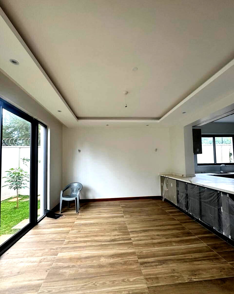 6-Ensuite Townhouse with Rooftop Lounge & Gym - Lavington