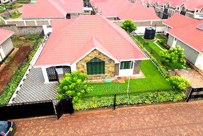 3bdrm Bungalow in Kenyatta Road / Theta for sale - Image 5