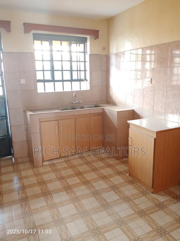 3bdrm Apartment in Kiamunyi, Nakuru Town West for rent