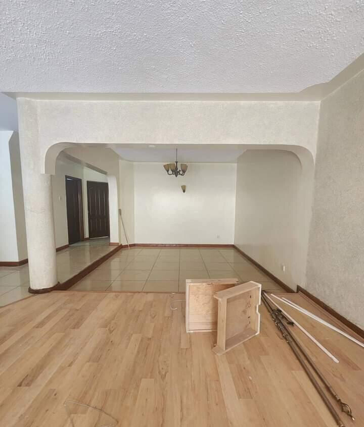 5-Ensuite Townhouse with Pool & Borehole - Lavington Gated