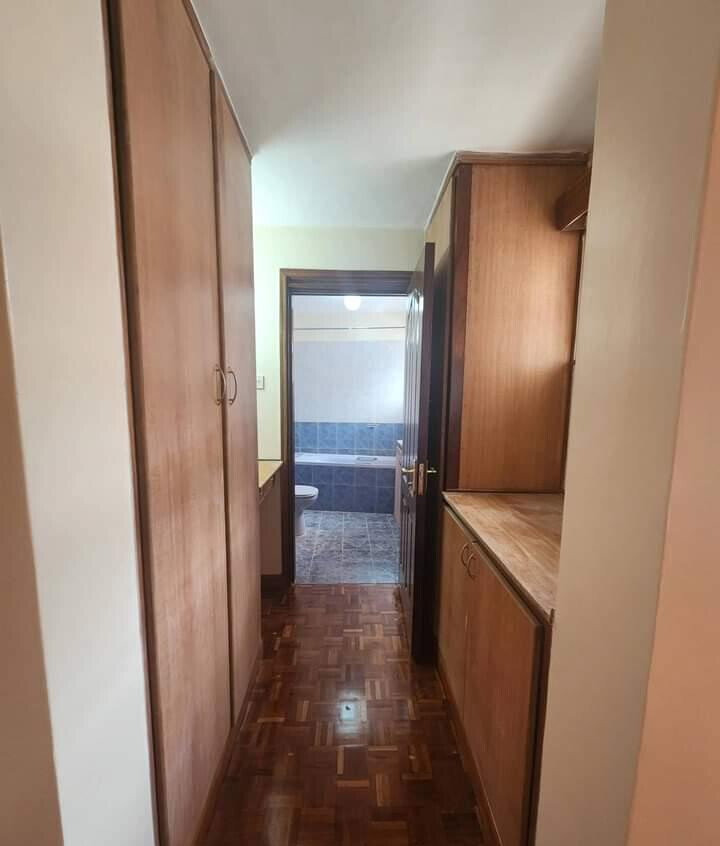 5-Ensuite Townhouse with Pool & Borehole - Lavington Gated