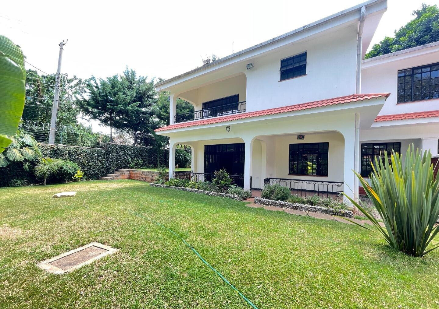 5-Ensuite Townhouse with DSQ & Power Backup - Lavington
