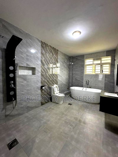 5bdrm Maisonette in Kitengela for sale - Image 4