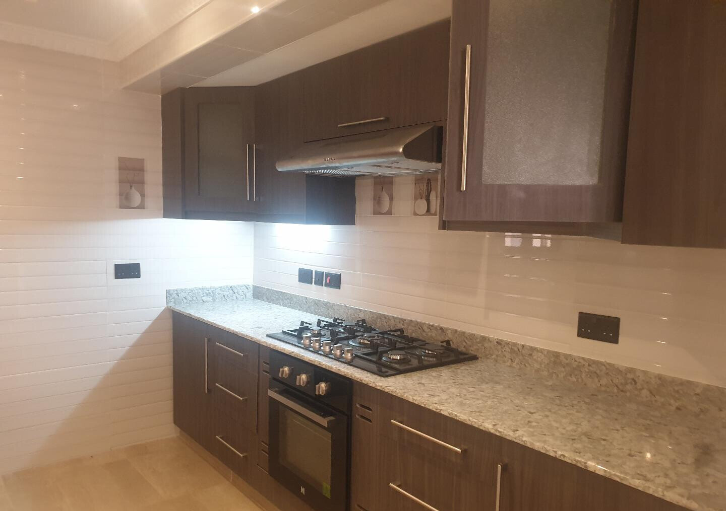 5BR All-Ensuite Townhouse with Jacuzzi & Solar - Lavington