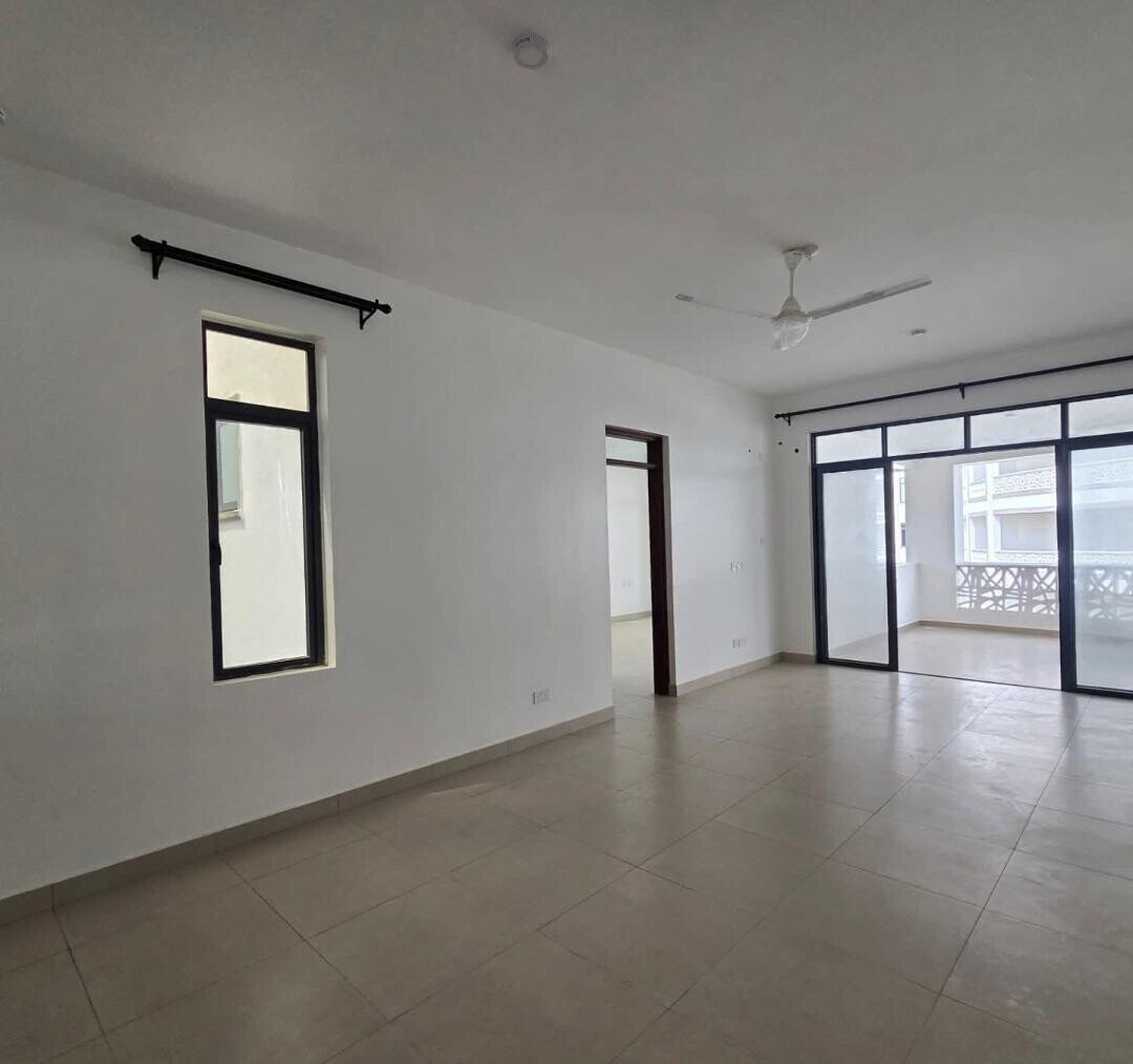 2BR Beachfront All-Ensuite with Infinity Pool & Gym - Nyali