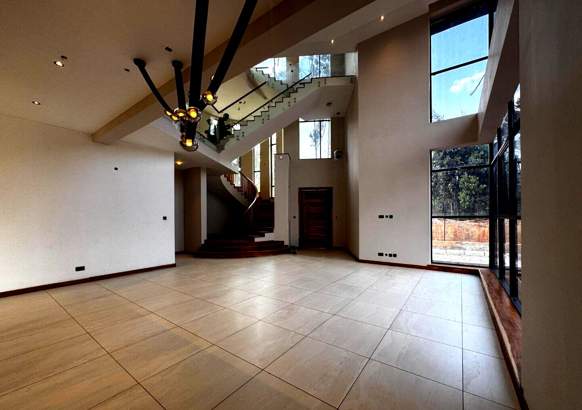 4BR Townhouse with Rooftop Terrace & Clubhouse - Loresho