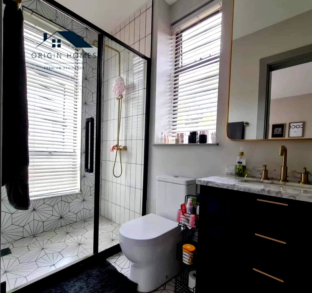 New 5BR Townhouse with Pool, Gym & UN Security Approval - Kitisuru