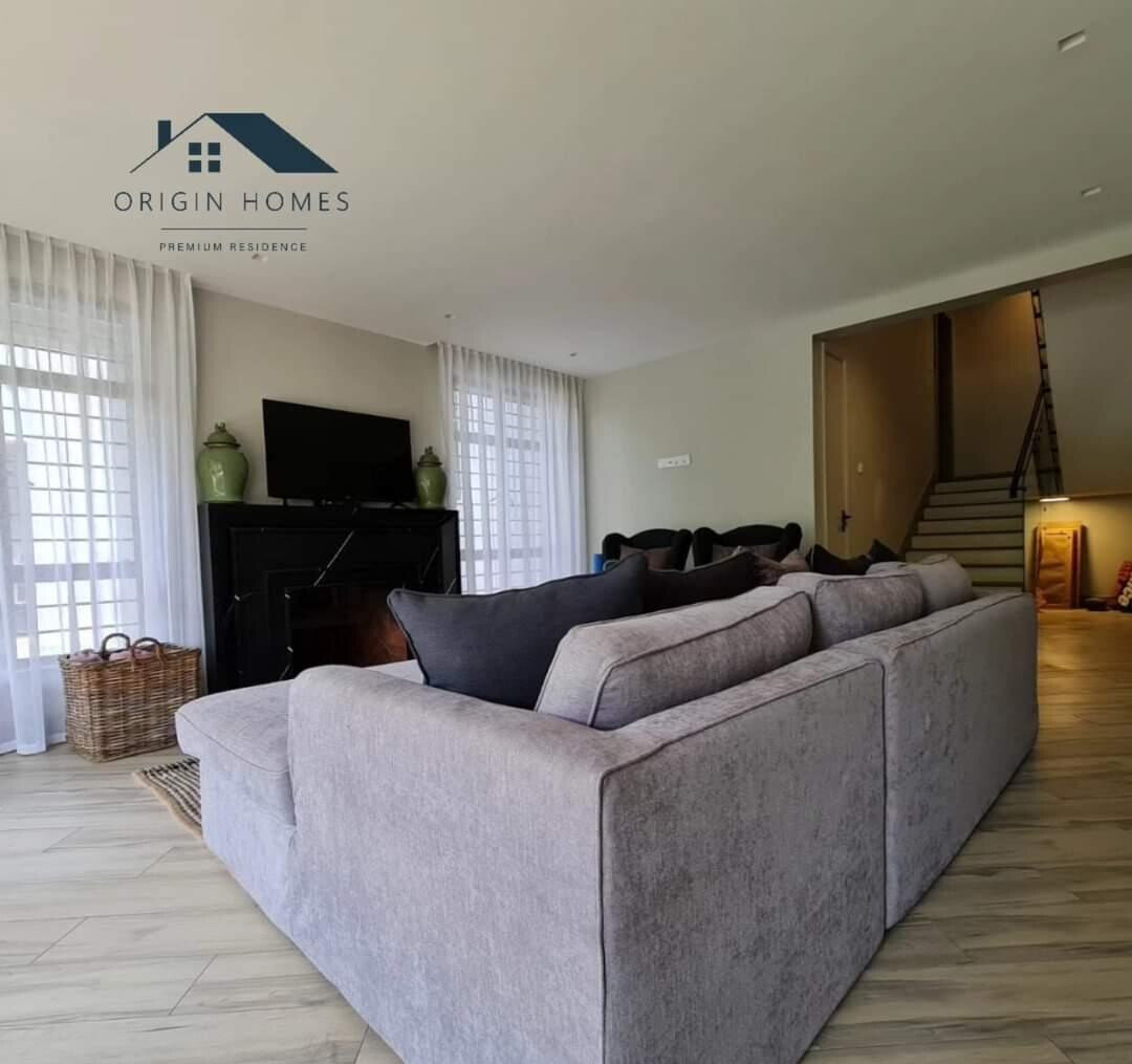 New 5BR Townhouse with Pool, Gym & UN Security Approval - Kitisuru