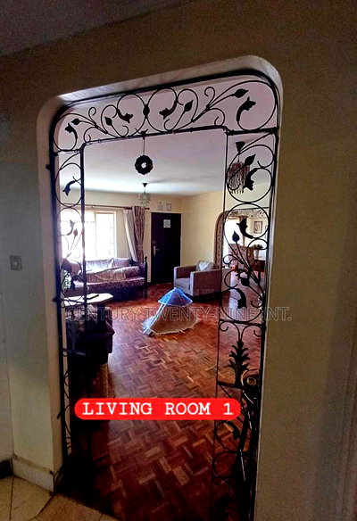 4bdrm Penthouse in Rehmat Apartments, Parklands/Highridge for sale - Image 2