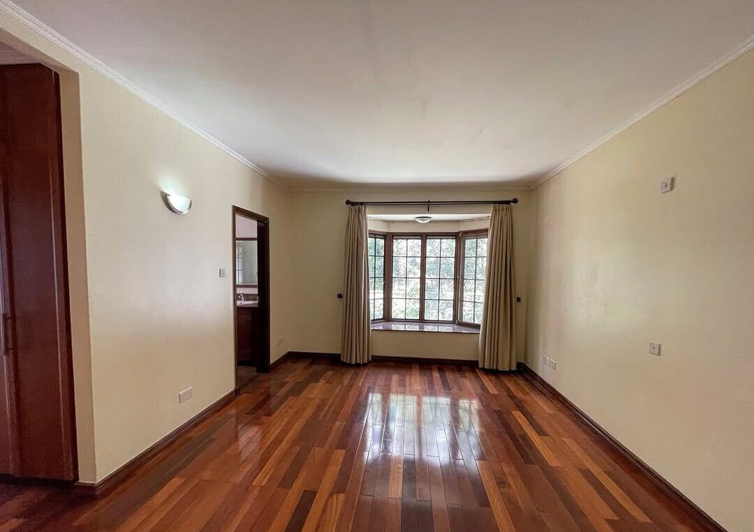 4-Ensuite Townhouse with Dual Kitchen & Private Garden - Westlands