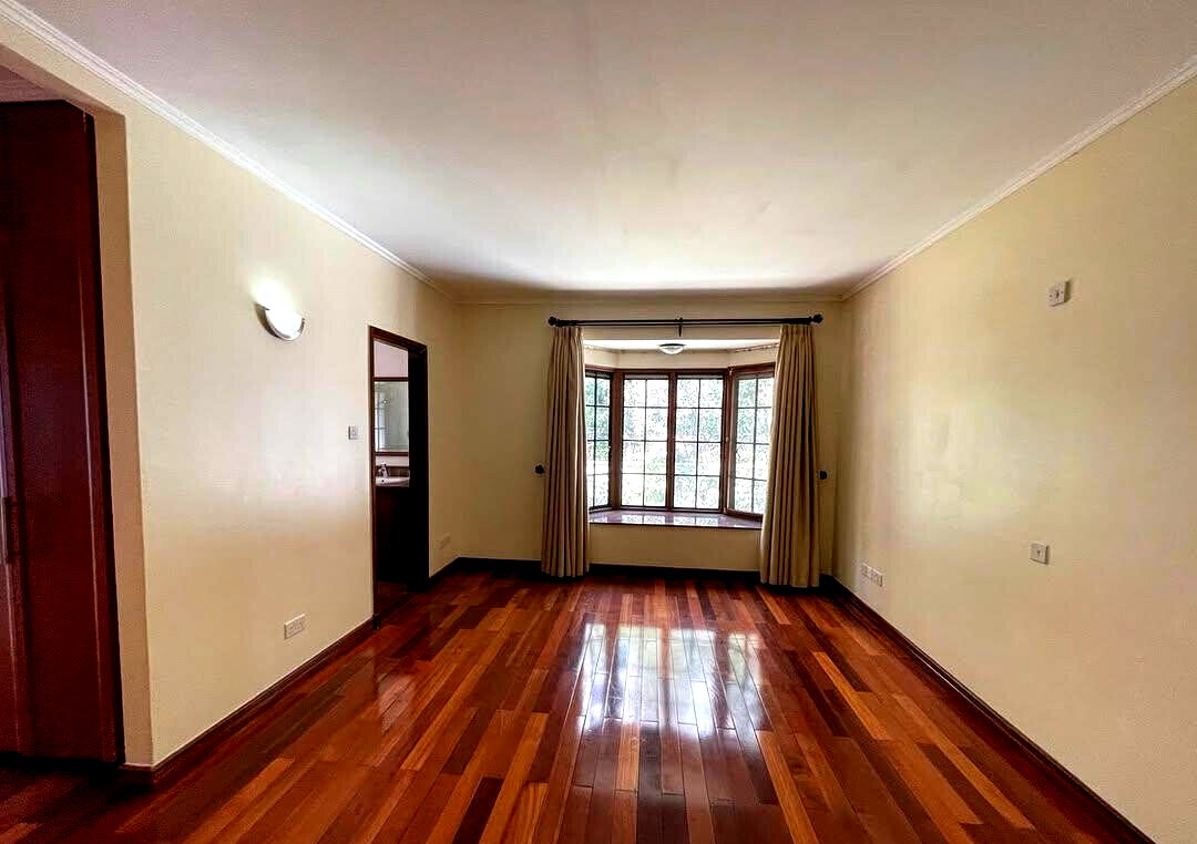 4-Ensuite Townhouse with Dual Kitchen & Private Garden - Westlands