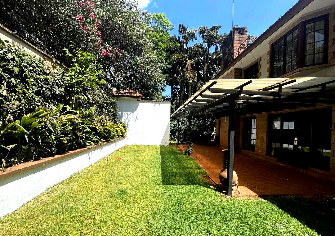 4-Ensuite Townhouse with Dual Kitchen & Private Garden - Westlands