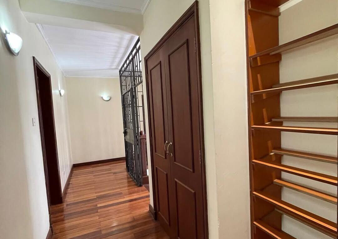 4-Ensuite Townhouse with Dual Kitchen & Private Garden - Westlands