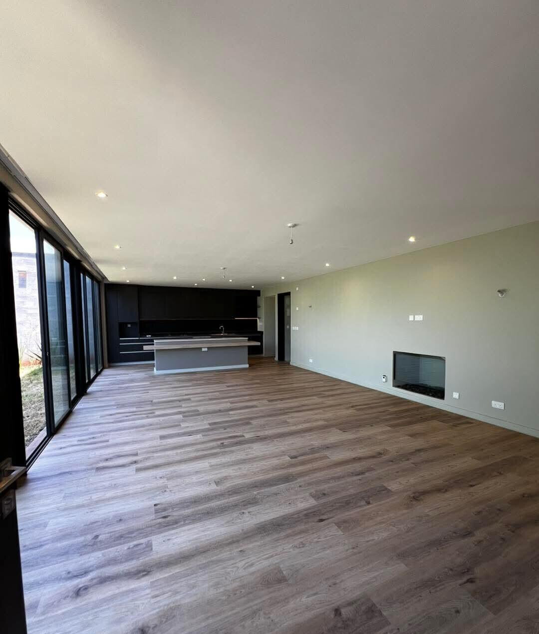 4BR Townhouse with Clubhouse, Pool & Gym - Runda