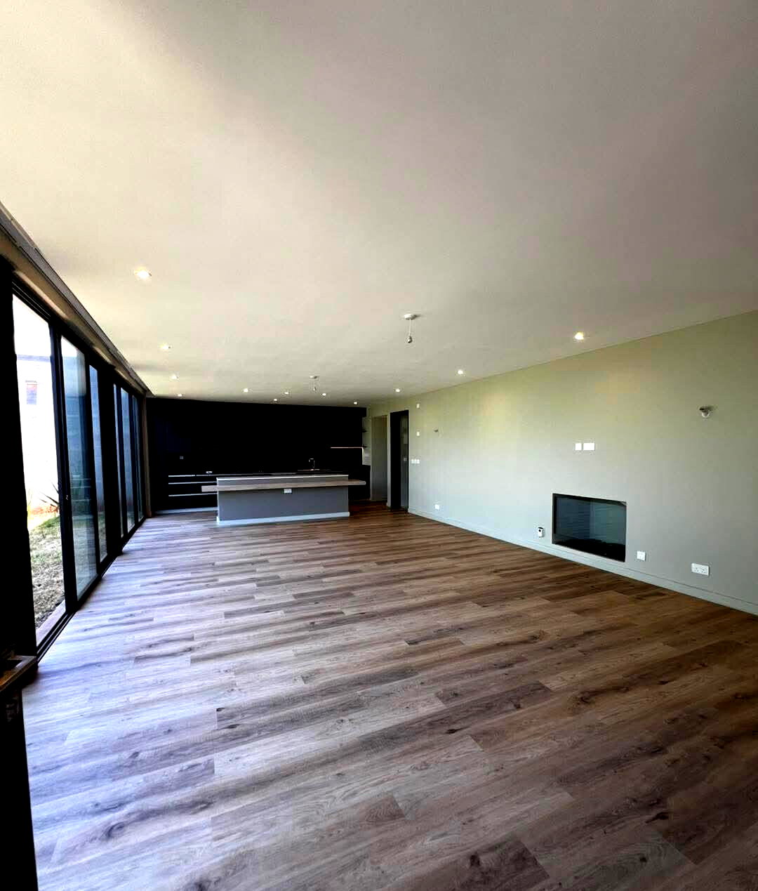 4BR Townhouse with Clubhouse, Pool & Gym - Runda