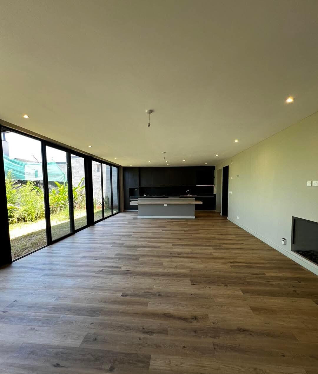 4BR Townhouse with Clubhouse, Pool & Gym - Runda