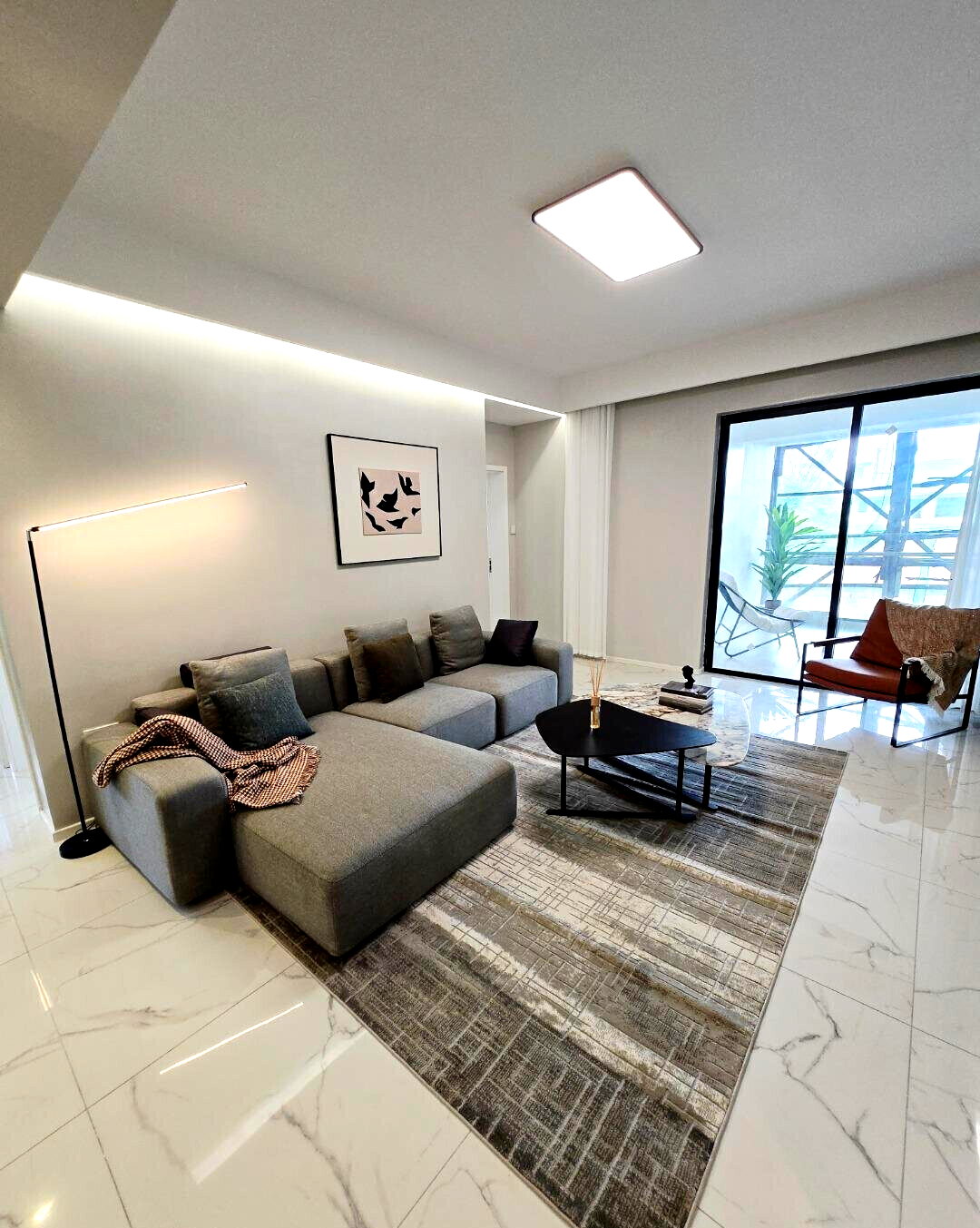 3BR Apartment with Rooftop Pool & Gym – Upperhill, Nairobi