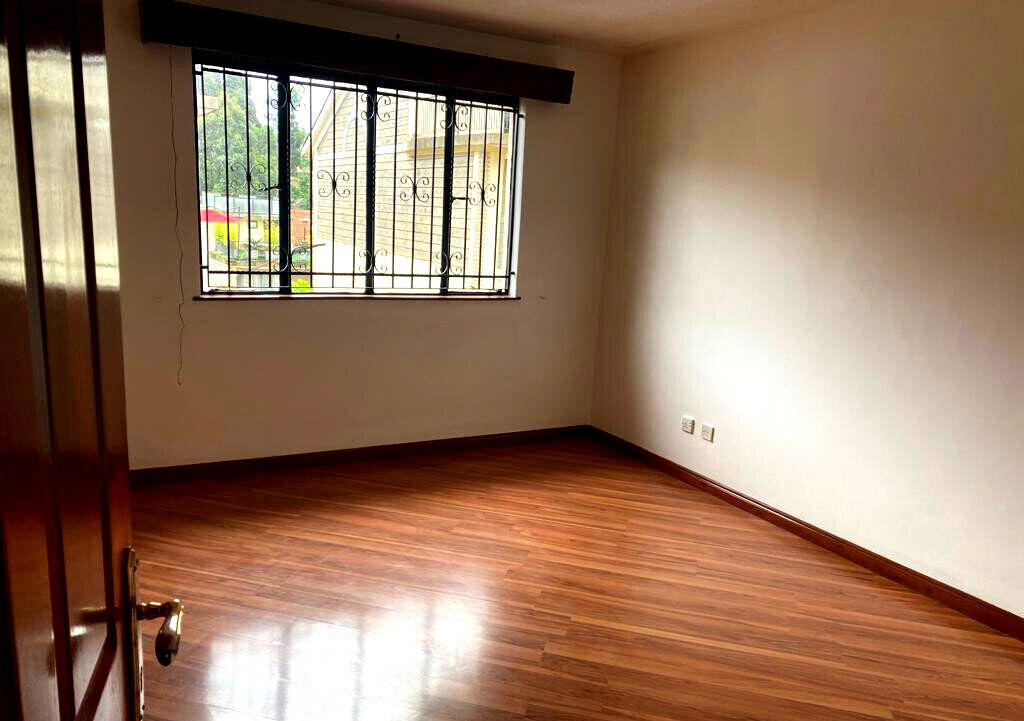 4-Ensuite Townhouse with Pool & DSQ - Westlands Gated Estate