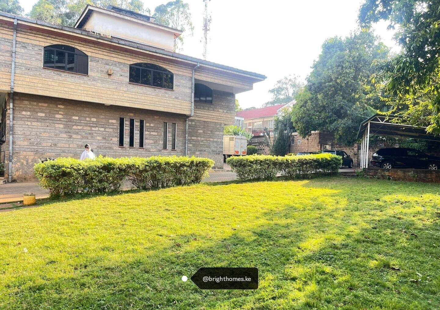 4BR Riverside Townhouse with Redevelopment Potential - Nairobi