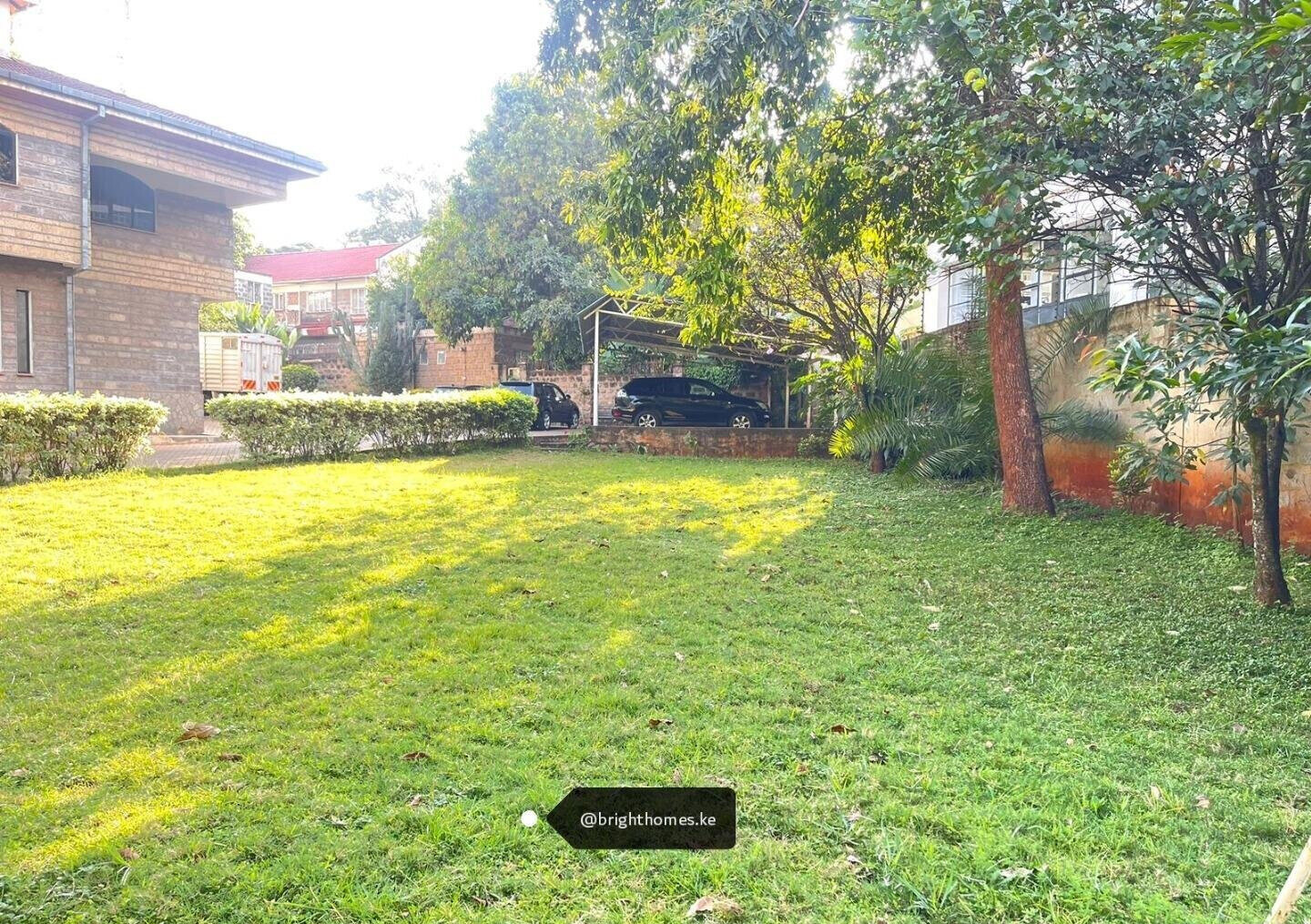4BR Riverside Townhouse with Redevelopment Potential - Nairobi