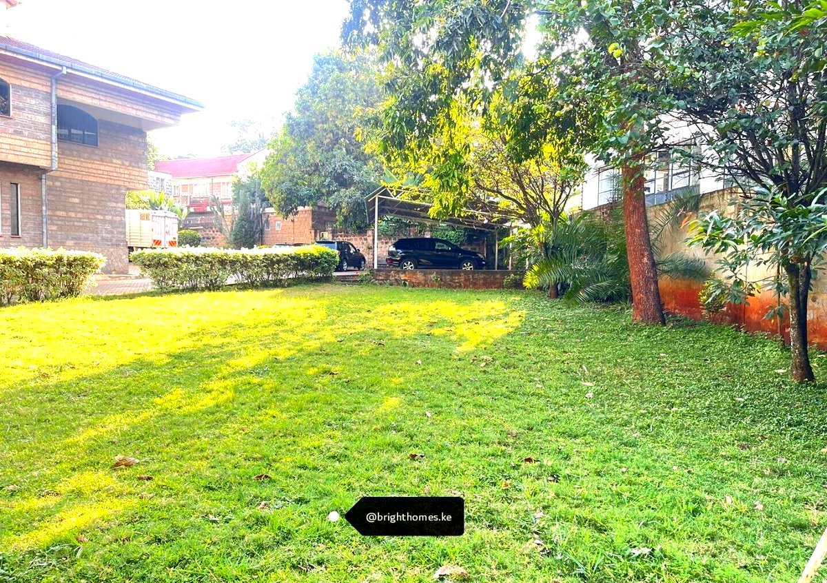 4BR Riverside Townhouse with Redevelopment Potential - Nairobi