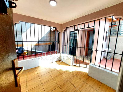 4bdrm Mansion in Membley for sale - Image 17