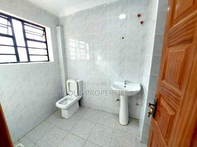 4bdrm Mansion in Membley for sale - Image 12