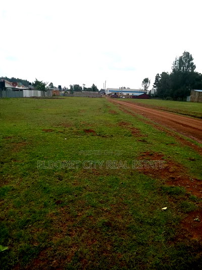 1/4 Plot Annex With Title Just 50m Fro From Tarmac - Image 2