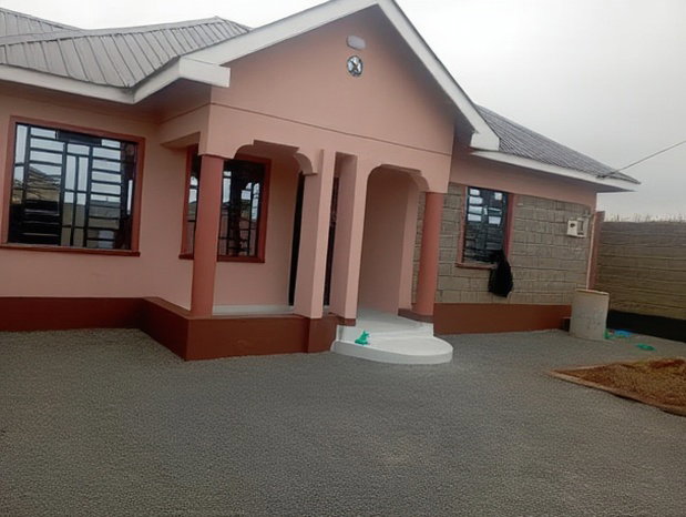 3bdrm Bungalow in Ngoingwa Tora for sale