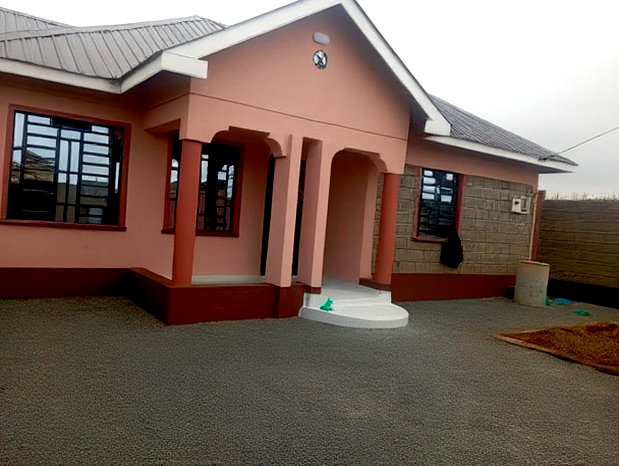 3bdrm Bungalow in Ngoingwa Tora for sale