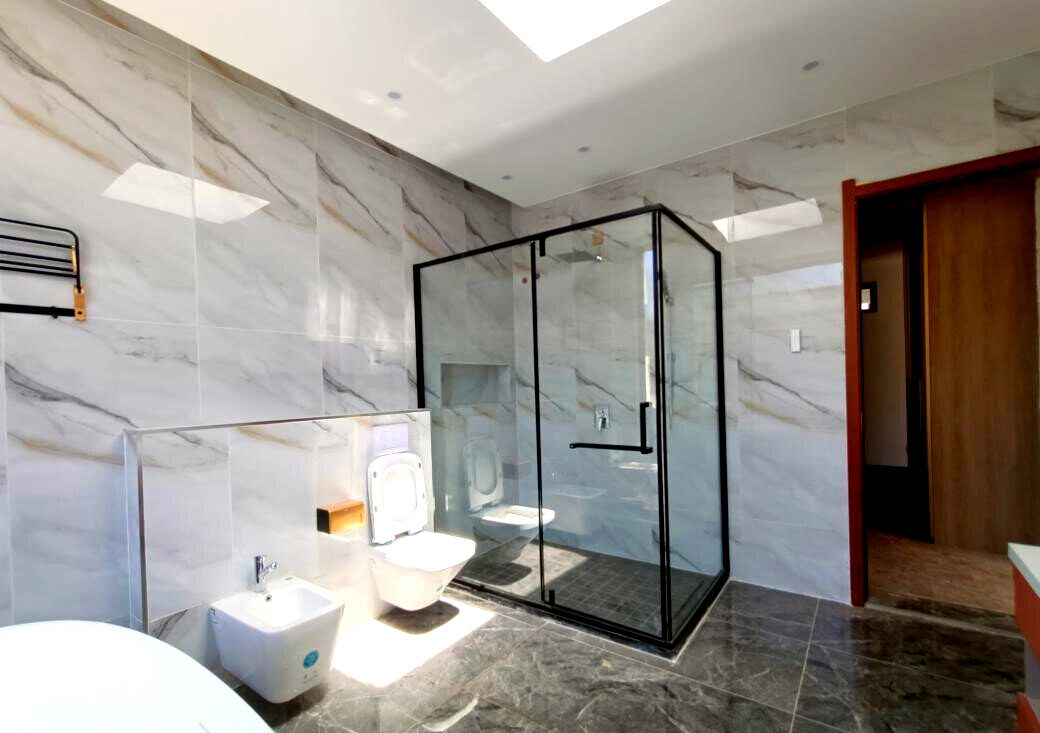6-Ensuite Townhouse with Lift & Rooftop Terrace - Lavington