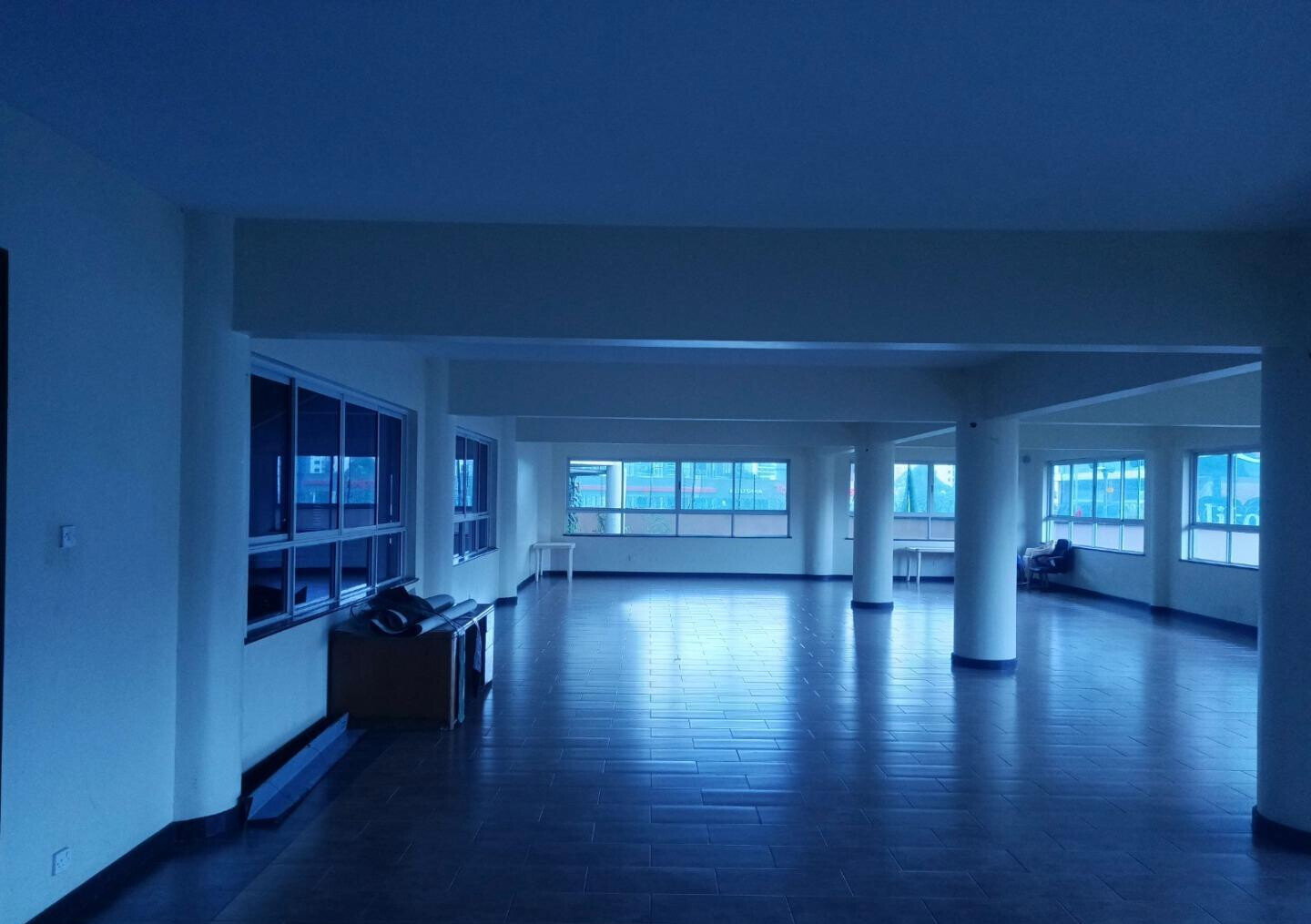 Three-Level Penthouse with Pool & Gym - Kileleshwa