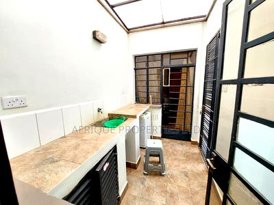 4bdrm Maisonette in Syokimau for sale - Image 17