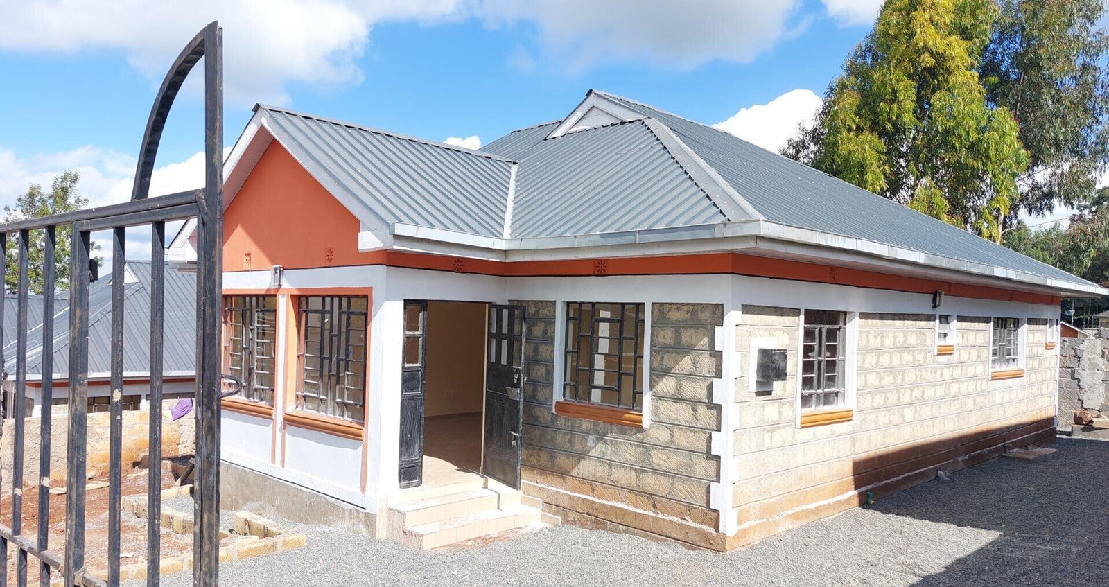 3BR Ensuite Townhouse with Pool & Private Gate - Ngong